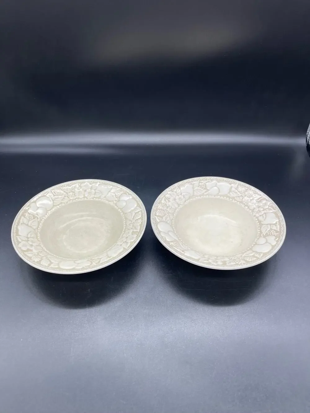 Vintage Metlox Vernon Ware Embossed Antiqua Set of 2 Fruit Bowls 6 3/8